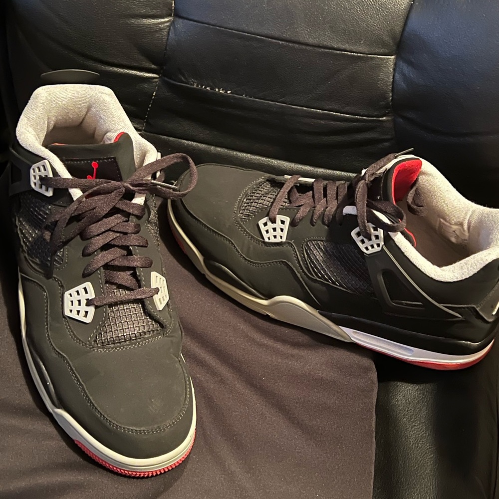 Jordan 4 Black & Red Size 13 Condition 9/10